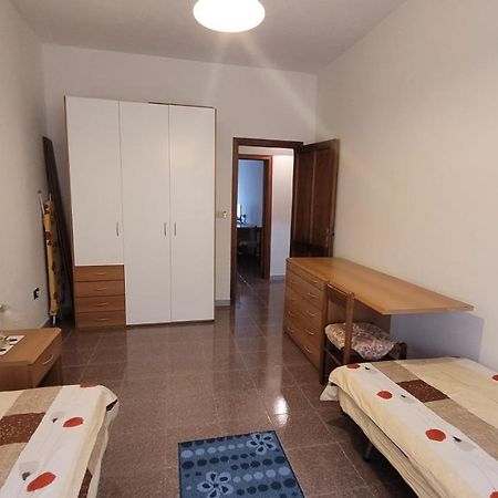 Holiday Maria Luisa Villa Galtelli Ngoại thất bức ảnh