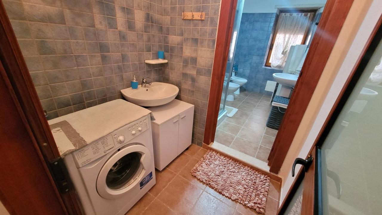 Holiday Maria Luisa Villa Galtelli Ngoại thất bức ảnh