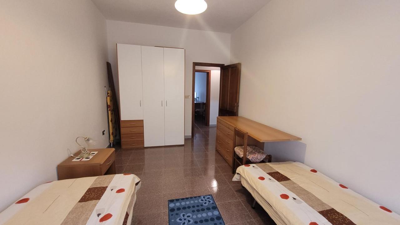 Holiday Maria Luisa Villa Galtelli Ngoại thất bức ảnh