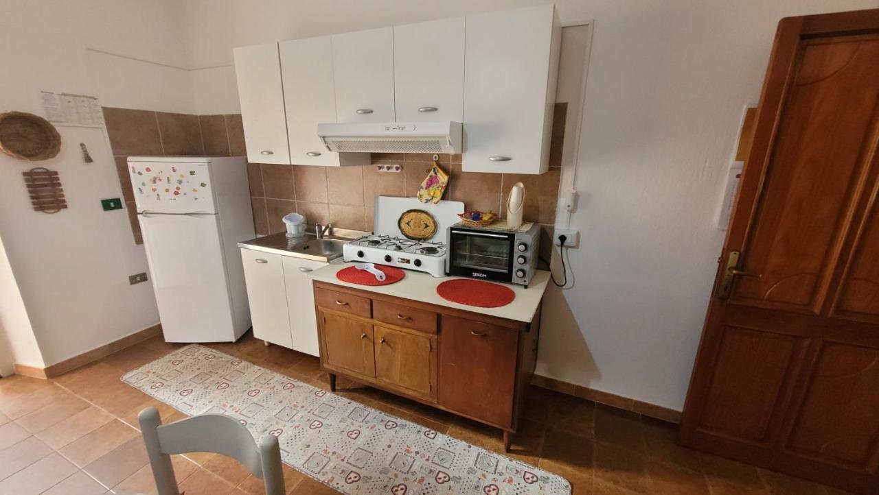 Holiday Maria Luisa Villa Galtelli Ngoại thất bức ảnh